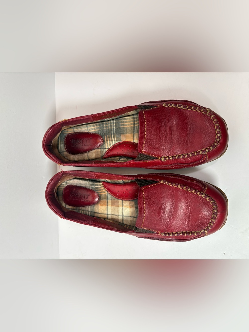 Born Red Leather Slip On Loafers Women's Sz 7.5 Shoes - Picture 2 of 16